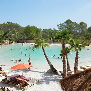 https://carazur-la-pierre-verte.fr-provencehotel.com