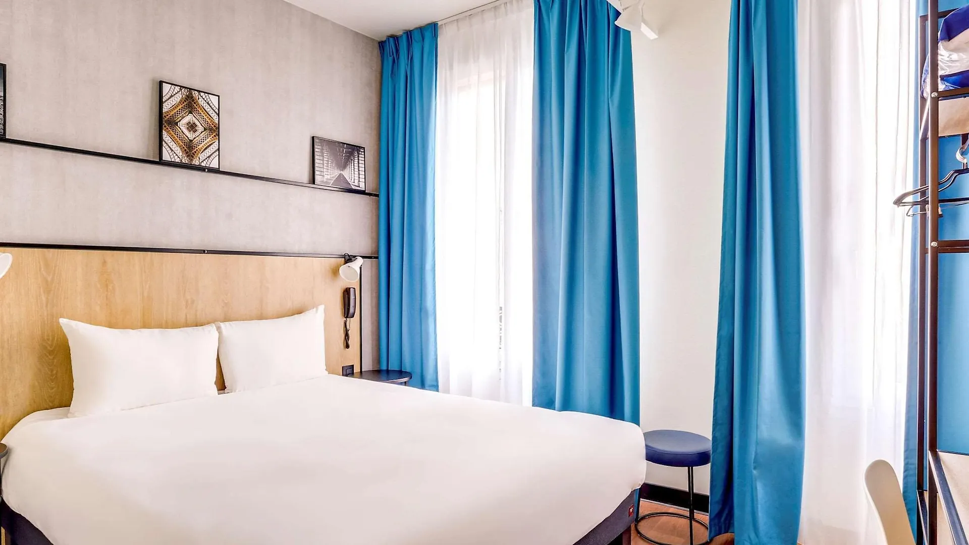 Ibis Daumesnil Porte Doree Paris France