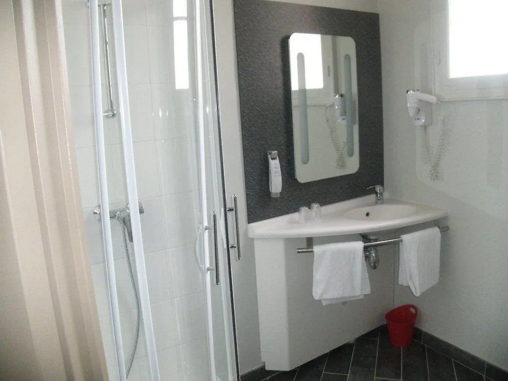 Ibis Daumesnil Porte Doree Paris